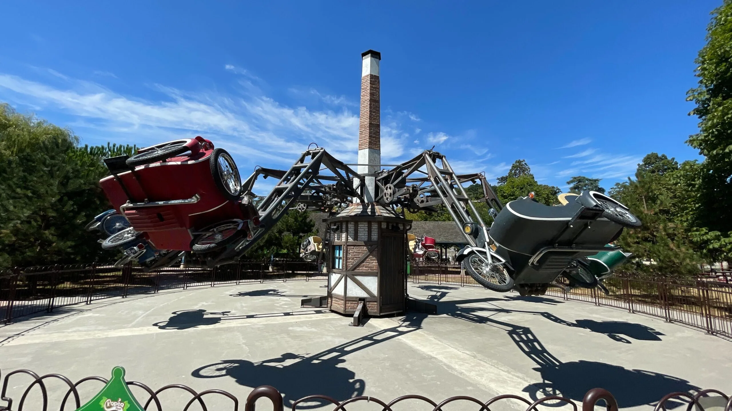 Crazy Motors Crazy Motors, attraction pour la famille à Papéa